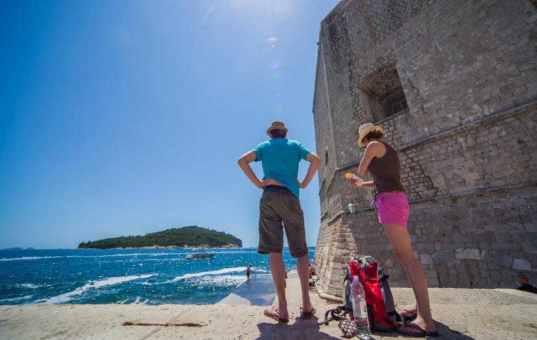 Par trikova kako se spasiti od vrućina: Pod klimom ugodnije, s ventilatorom čak 10 puta jeftinije