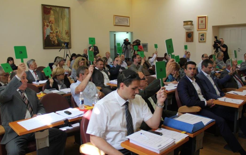 ZAVRŠILA 3. SJEDNICA GRADSKOG VIJEĆA: Jednoglasno prihvaćen proračun za 2015. godinu!