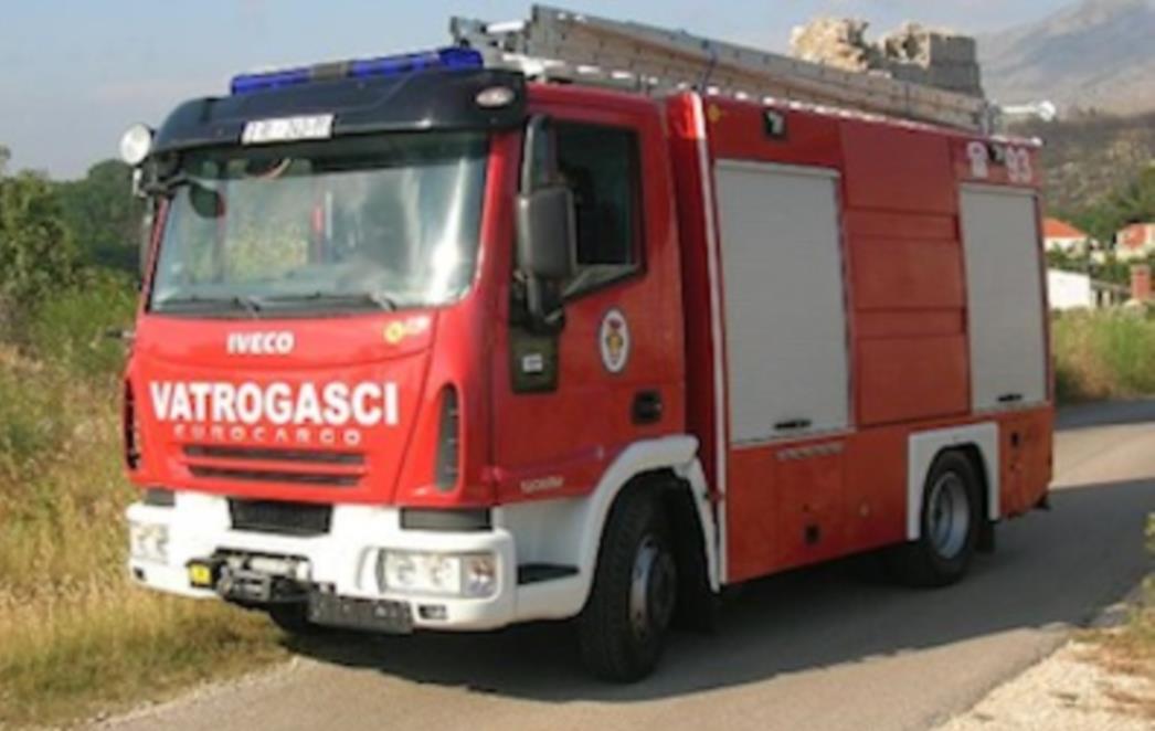 U slučaju da trebate dubrovačke vatrogasce zovite 325-325