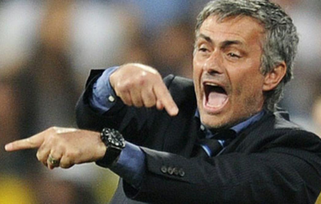 Nakon izbacivanja Arsenala Mourinho tražio dres od Mesuta Özila