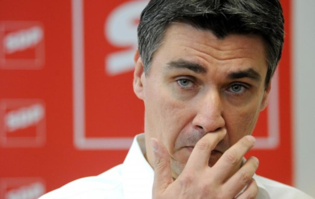 ZOKI MILANOVIĆ KAO DJED MRAZ: Zrači vedrinom, ispunjava želje, oprašta dugove!