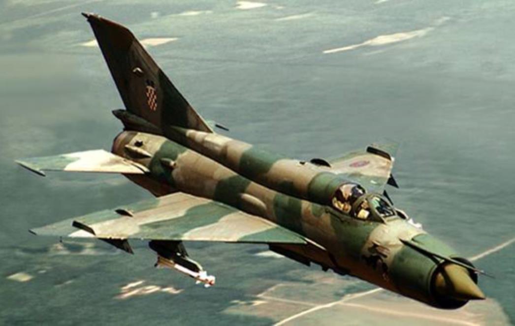 POD KOCKASTIM KIŠOBRANOM: Crnogorsko nebo čuvati će hrvatski avioni