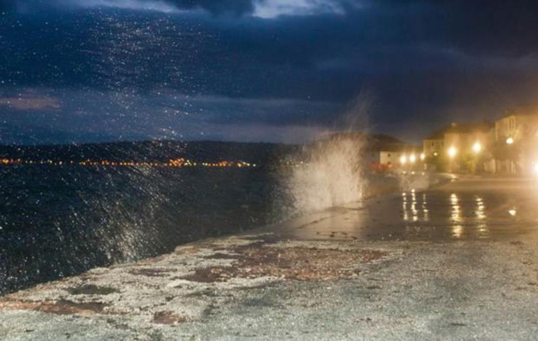 METEO ALARM IZDAO UPOZORENJE: Prijeti nam opasno nevrijeme praćeno kišom i olujnom burom!
