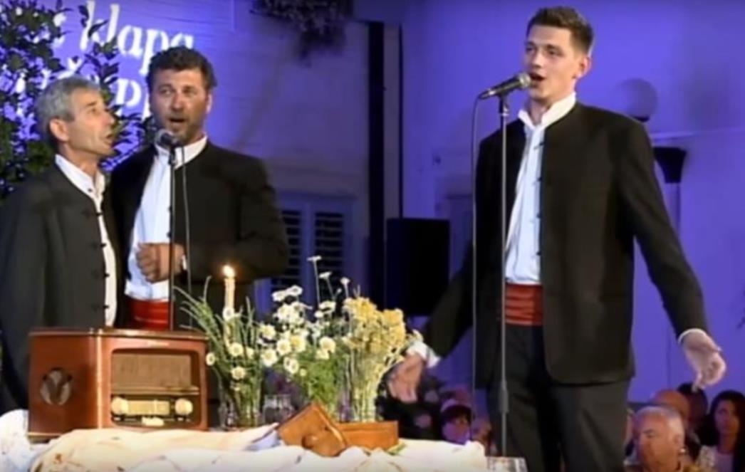 Lumbarda:  Klapi 'Korda' kao nagrada Rozeta sv. Petra