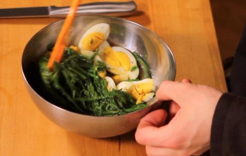 RECEPT DANA: Proljetna salata od šparoga