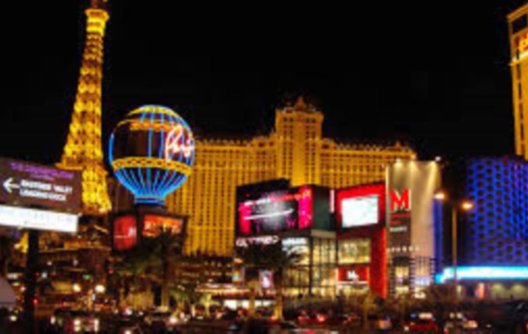VIC DANA: Fata se uputila u Las Vegas!