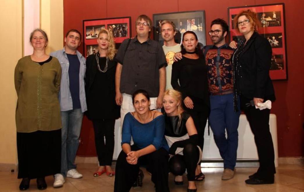 PREMIJERNO IZVEDENA PREDSTAVA 'DIVAN DAN': Pogledajte kako je izgledao svečani domjenak nakon uspješne premijere (FOTOGALERIJA)