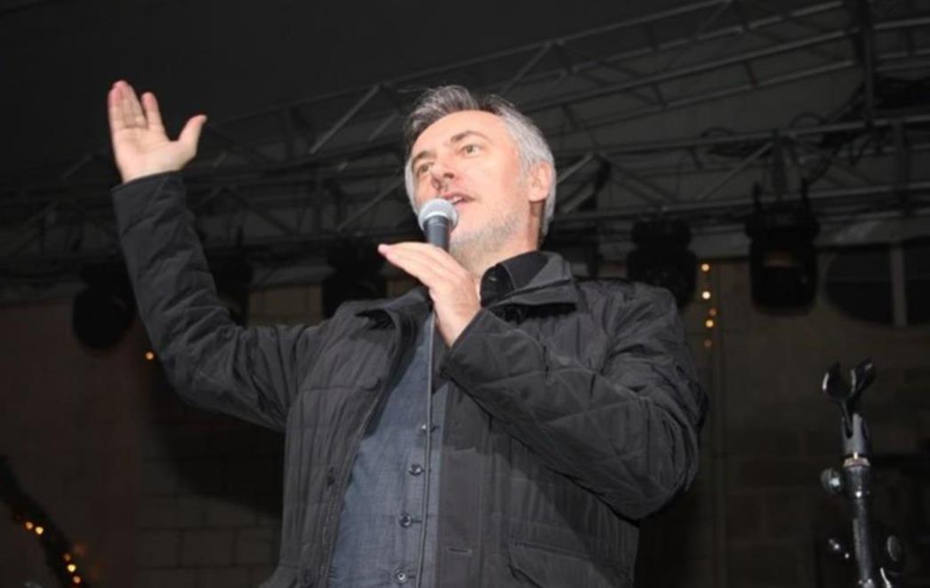 Škoro obećao da će prekinuti ljetovanja političara po državnim rezidencijama, Puhovski: 'To je sitna demagogija'