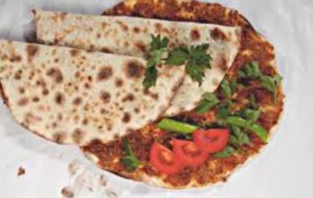 RECEPT DANA: Lahmacun