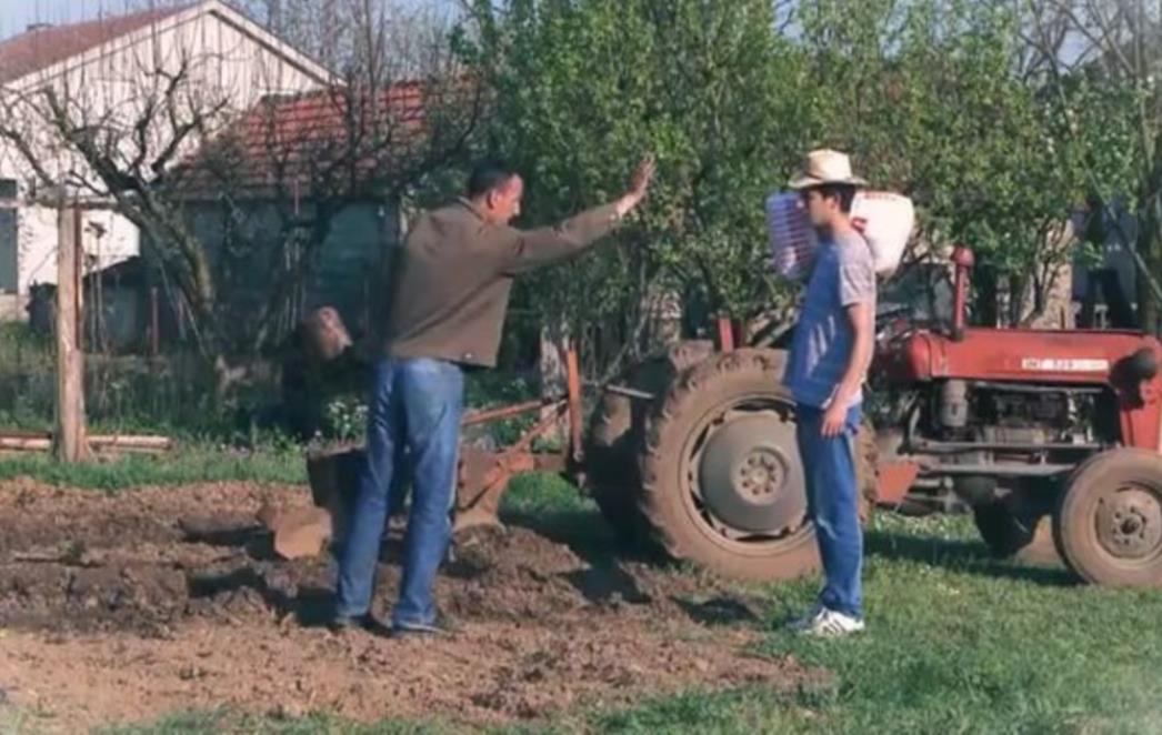 SAMO U ĐETIĆA: Predizborna kampanja na crnogorski način totalni je hit (VIDEO)