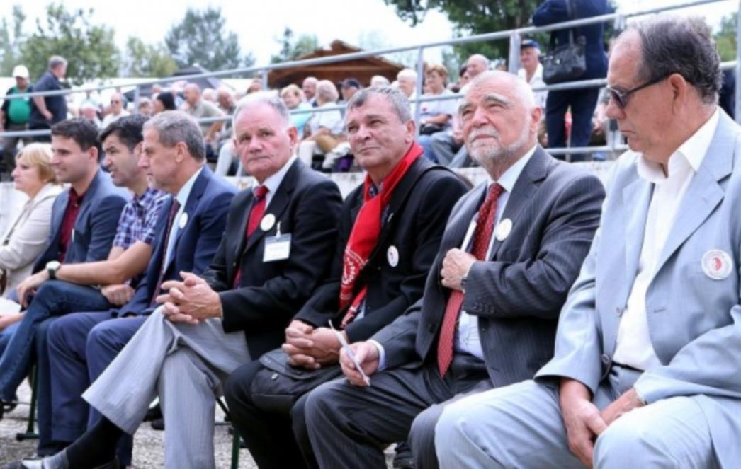 Iz HDZ-a kruže sms poruke - hitno se distancirajte od Bandića koji daje podršku Titu i partizanima