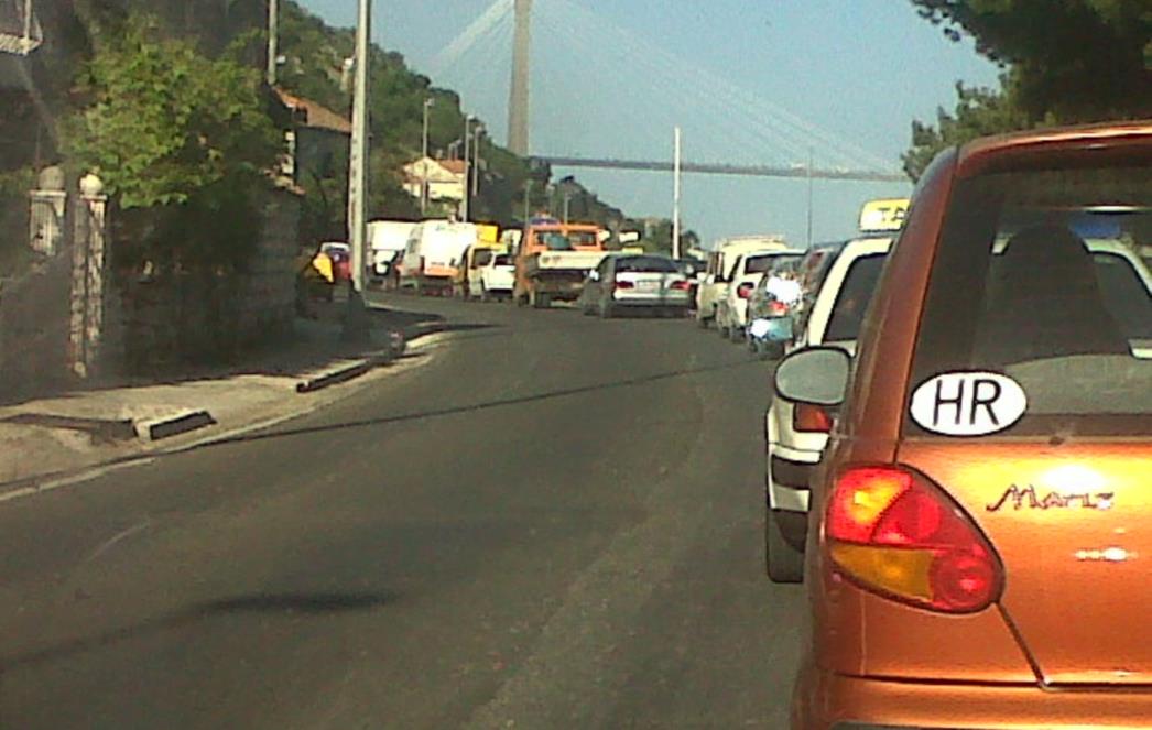 Ljudi masovno kasnili na posao: Od Mokošice  do Gruža sat vremena vožnje 