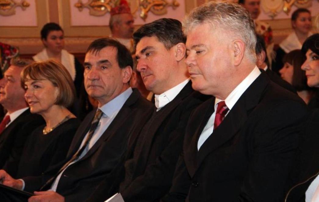 SVEČANA SJEDNICA GRADSKOG VIJEĆA! Vlahušić: Lijepo je ostvarivati ciljeve, Milanović (obučen u smeđi pulover): Dogovorite se oko zidina! (FOTOGALERIJA)