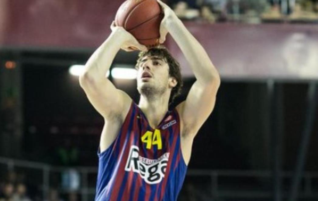 DOJAVA O BOMBI UMALO PREKINULA UTAKMICU: Odlična igra Dubrovčana Hezonje i Tomića