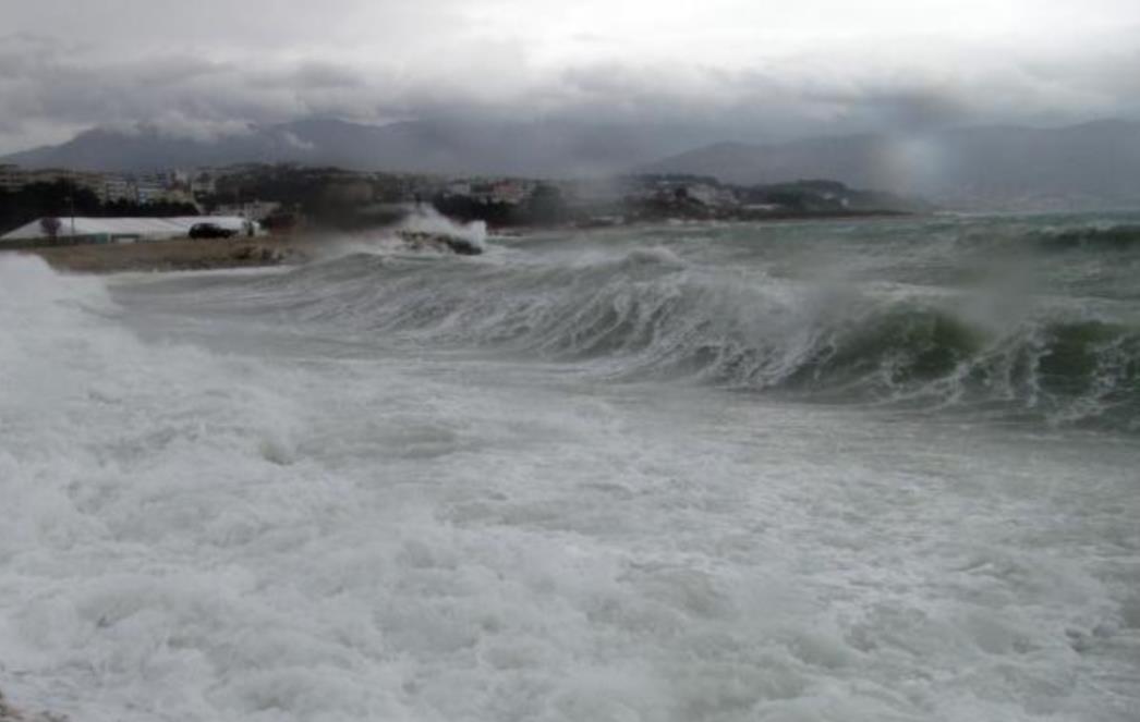 Nevrijeme praćeno kišom i tučom pogodilo podvelebitsko primorje!