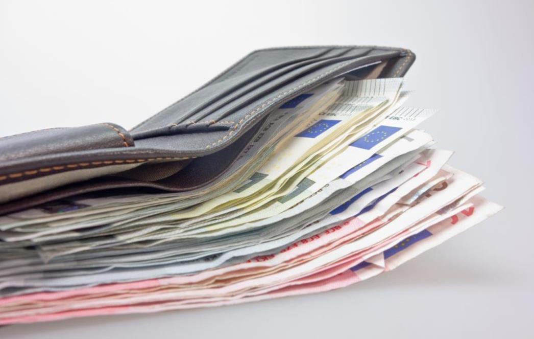 ŽELJENI DOHODAK Rusi smatraju da im za pristojan život treba oko 900 eura mjesečno
