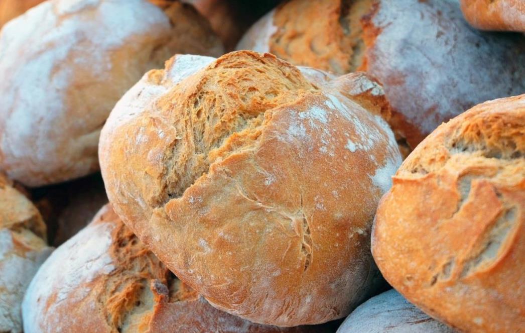 BESPLATNO DIJELIO KRUH IZBJEGLICAMA Umro dobrotvorni grčki pekar