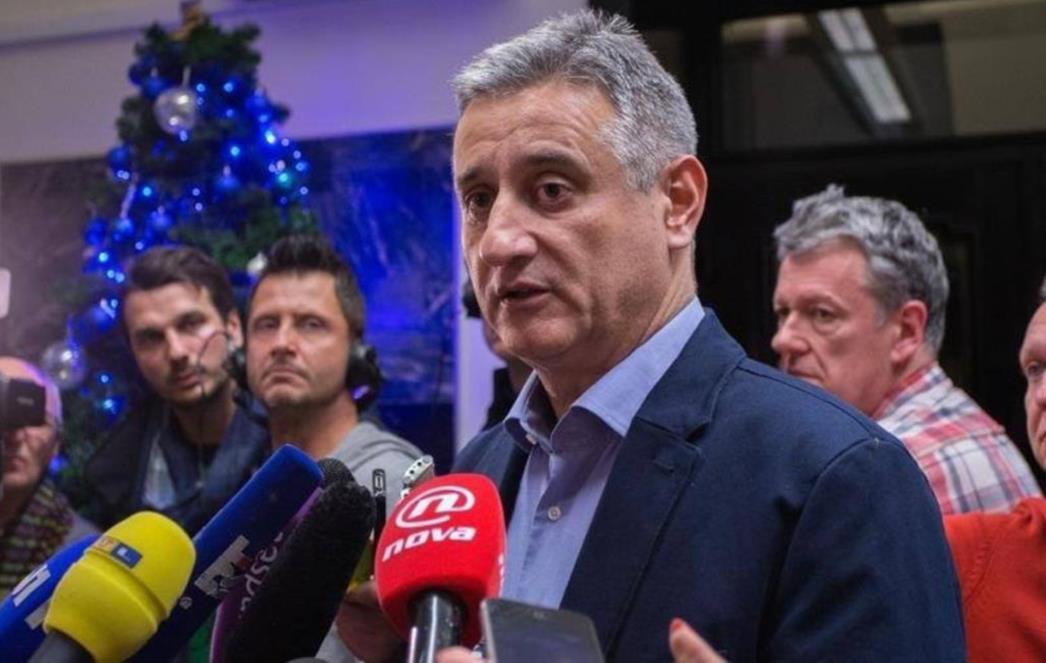 TOMISLAV KARAMARKO: Zaboravimo sada  na  nesporazume i svađe, svjetlo budućnosti je upaljeno