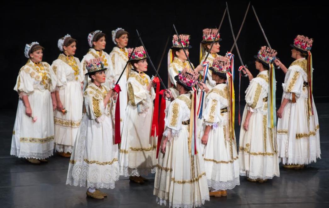 Ladov impozantni plesni repertoar tradicionalno predstavljen na Igrama