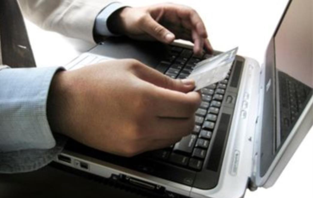 Crni petak - milijarda dolara online
