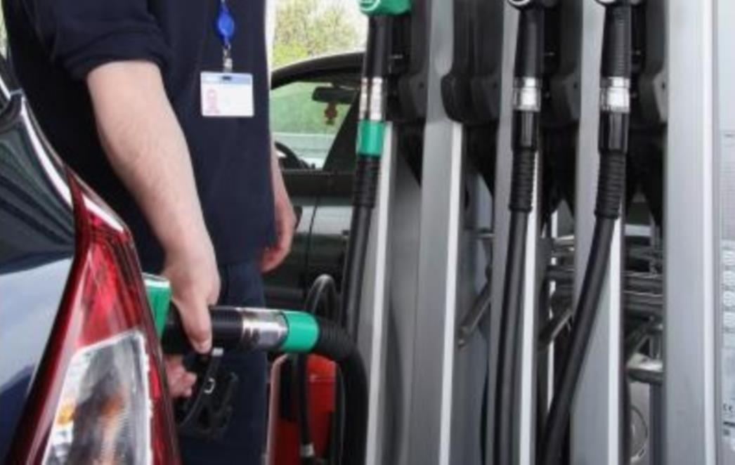 OLAKŠANJE ZA NOVČANIKE: Pale cijene goriva u Hrvatskoj