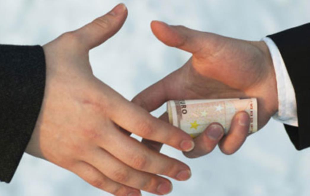 DOKAZANO: Žene podmićuju liječnike, a muškarci policajce