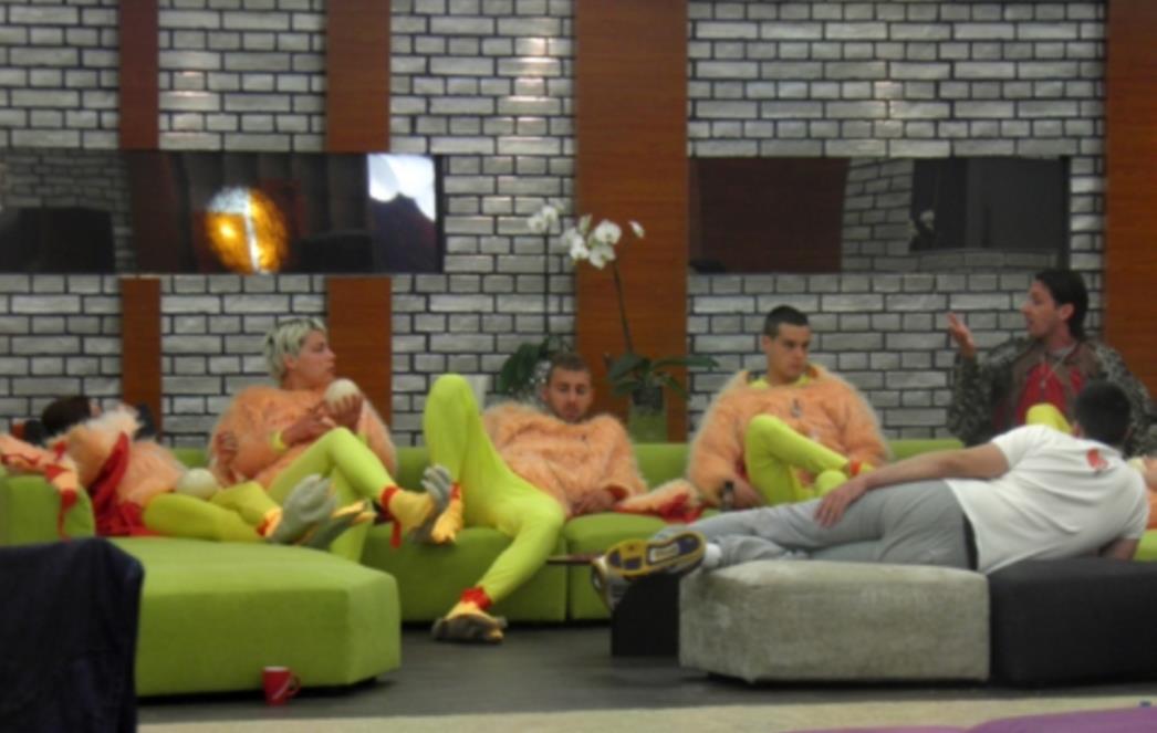 Raste napetost u kući: Marijani se 'riga' od Bojane