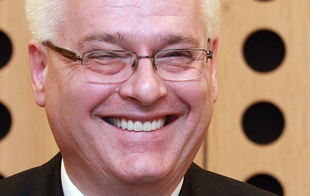 IVO JOSIPOVIĆ ili kronologija jednog propadanja