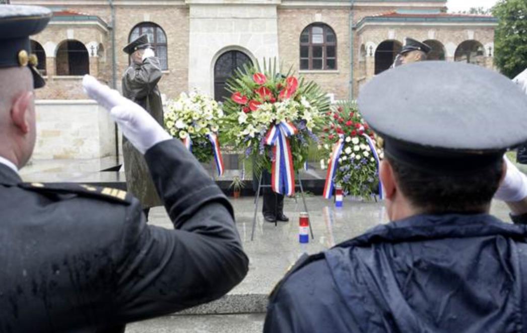 'Slavimo 20 godina dan Oružanih snaga - a sudbena vlast to ne priznaje'