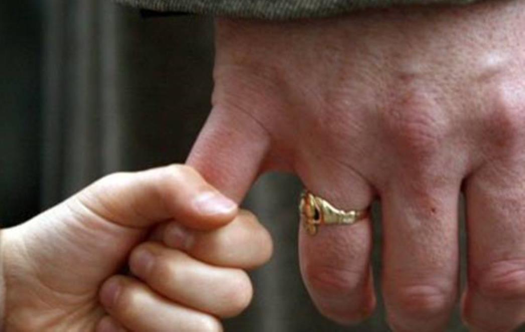 'ZABORAVILI' OPTUŽITI PEDOFILA: 'Pomozite mi da spasim dijete' 