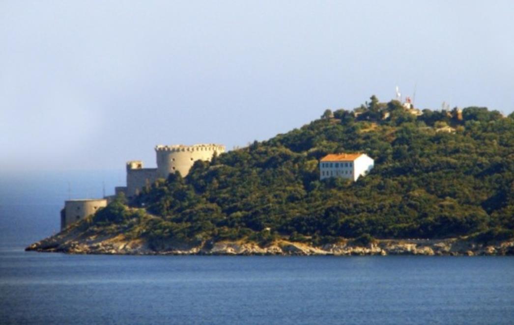 Crnogorci uhvaćeni na Prevlaci u protuzakonitom ribolovu