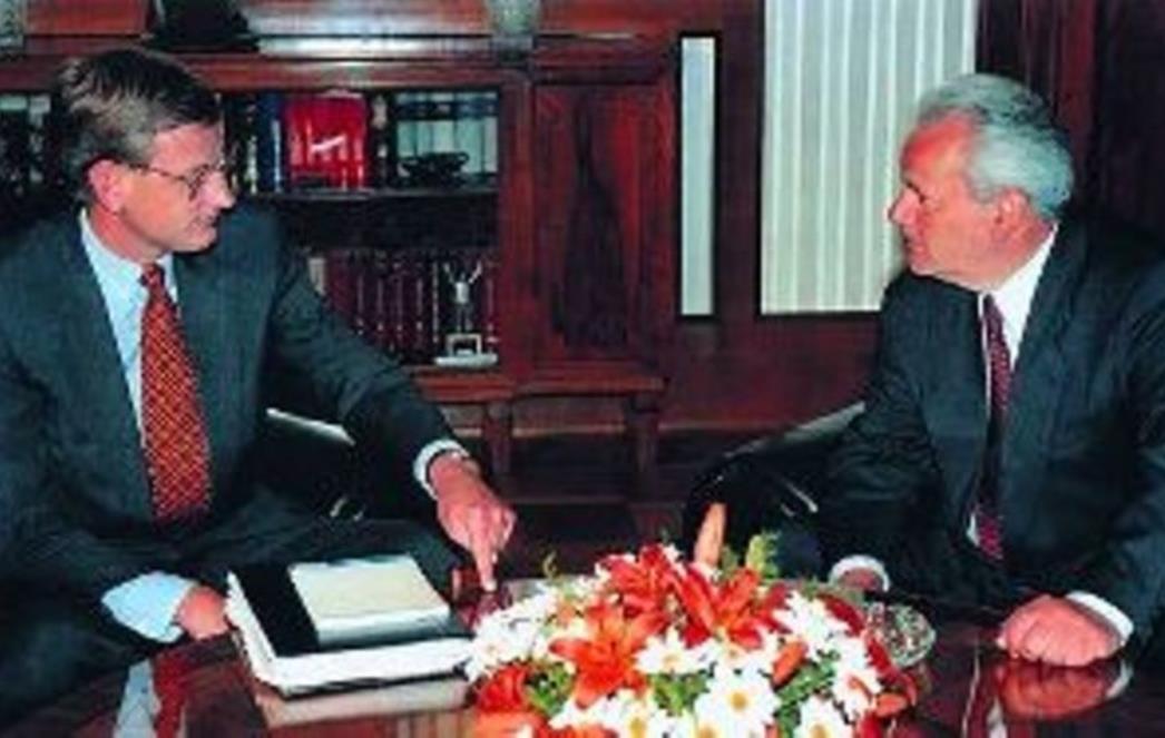 NIJE SLETIO NA VRIJEME U DUBROVNIK: A zašto je ova švedska primitivčina i nakaradna politička karikatura uopće vijest u Hrvatskoj?