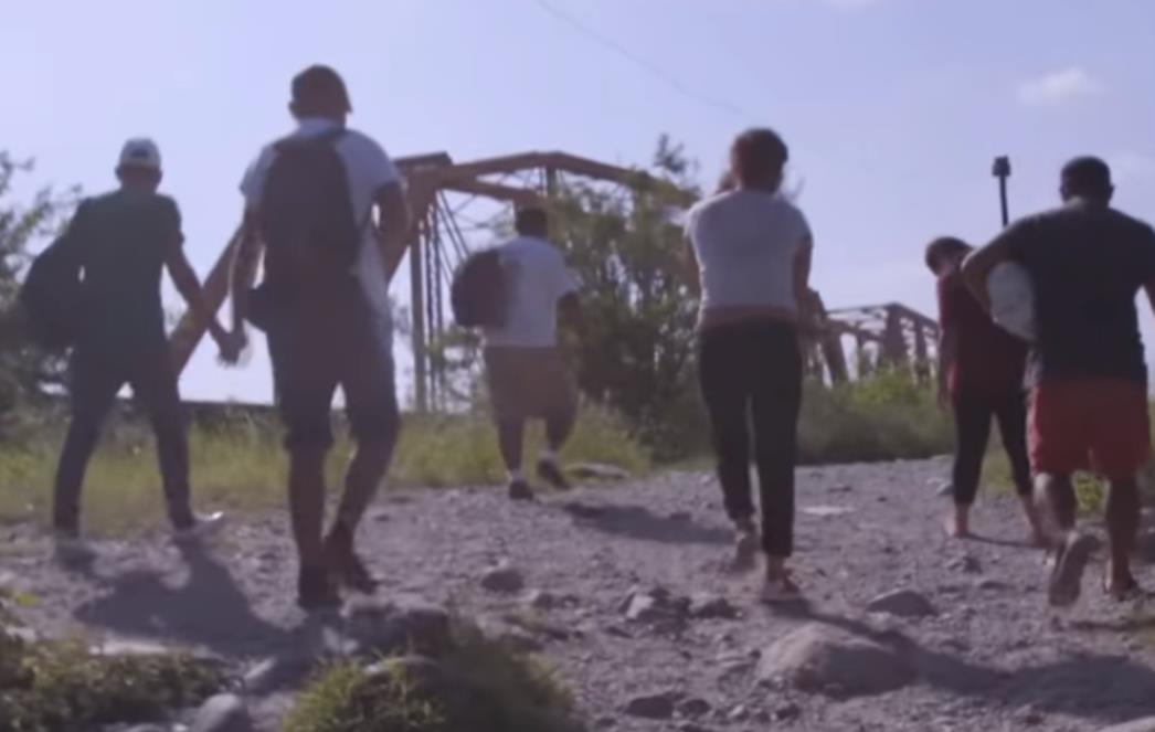 ILEGALNI MIGRANTI ZATEČENI U METKOVIĆU  Policija uhitila dvojicu na autobusnom kolodvoru, vraćeni u BIH