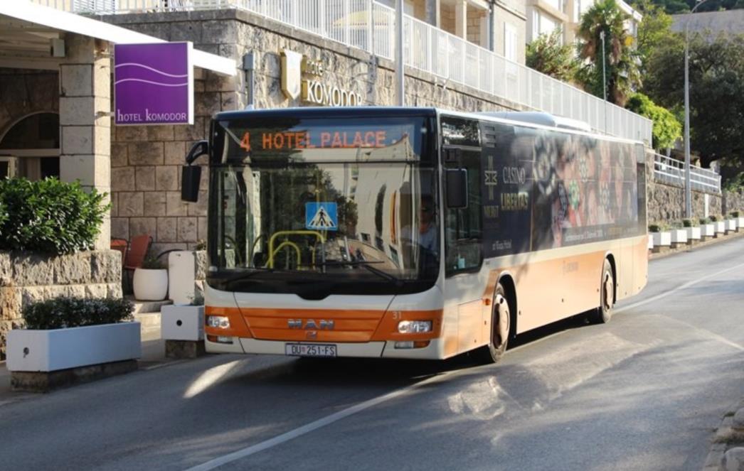Od ponoća se u Libertasov autobus i Jadrolinijin brod ne može ući bez maske; osobe koje dolaze iz BIH, Srbije i Makedonije moraju u izlolaciju!