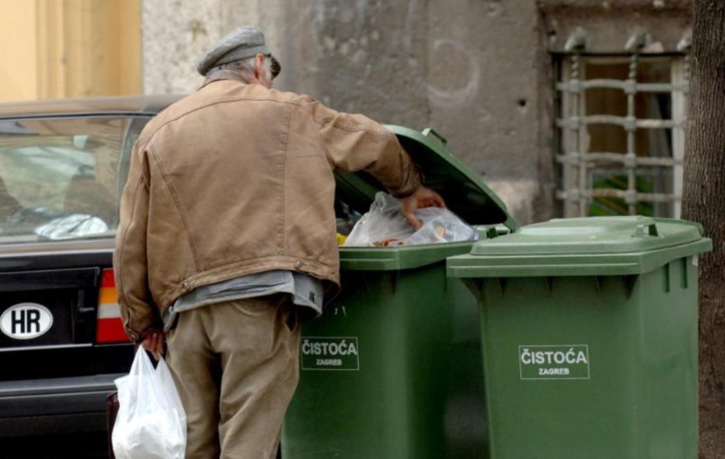 STRAVIČNO ČEDOMORSTVO: Ugušili novorođeno dijete i bacili tijelo u kontejner