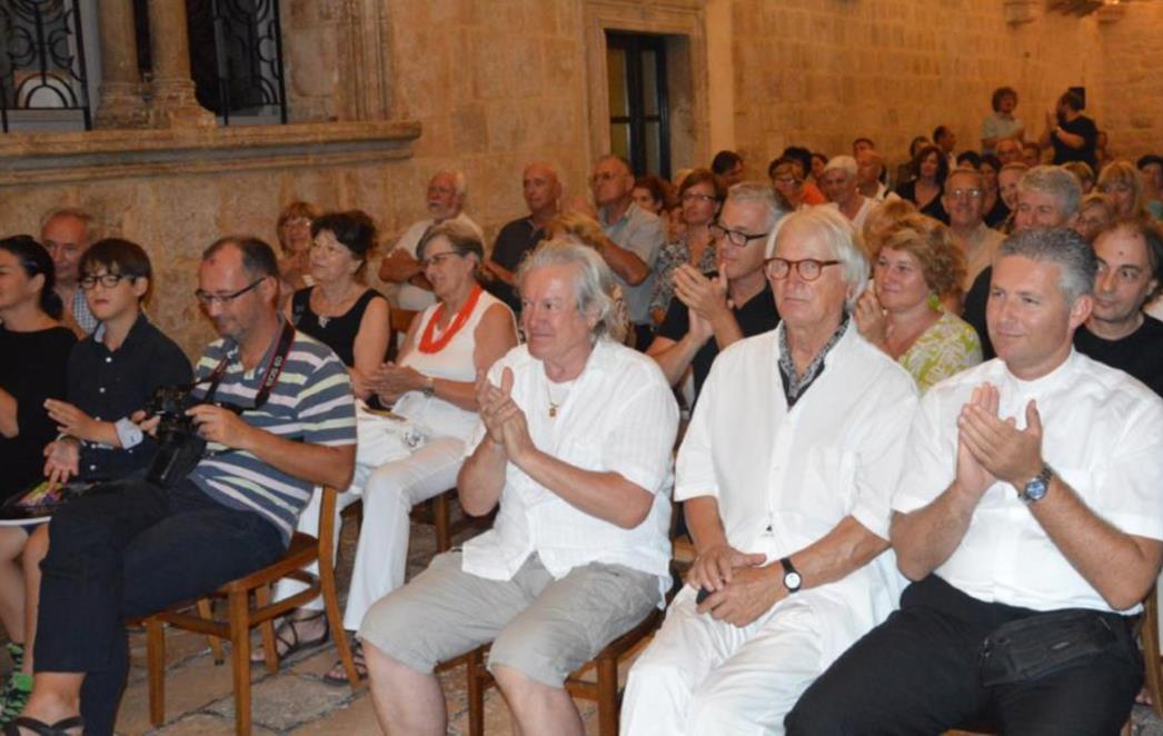 Predstavljena knjiga Maroja Brčića 'S gitarom pod ruku'