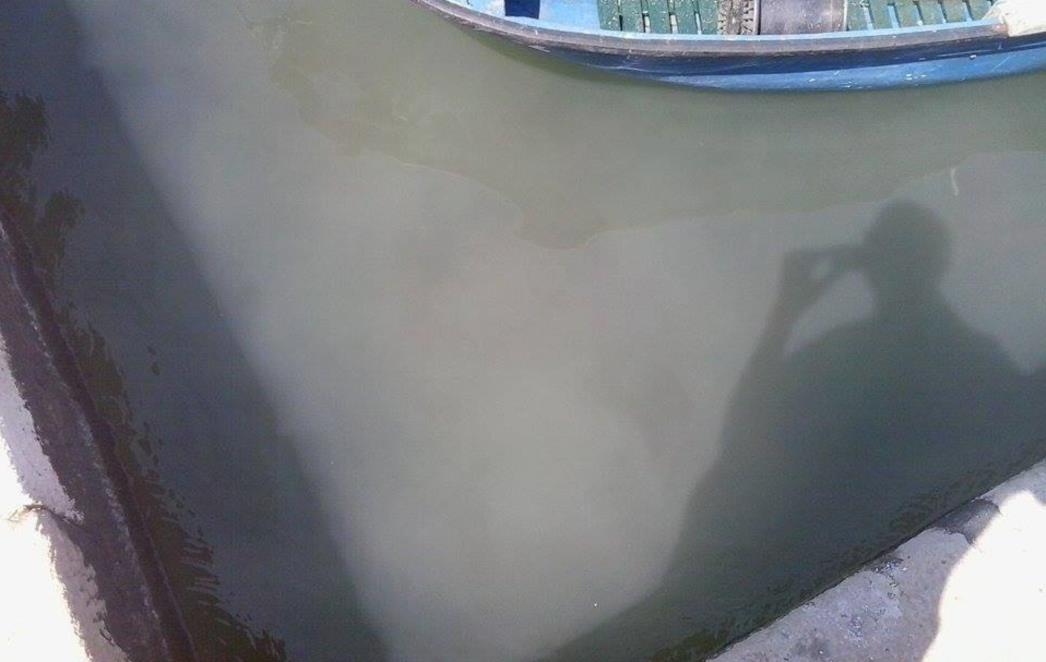 MUKE PO FEKALIJAMA U SUSTJEPANU: Stanovnici se bune, ne mogu živjeti od smrada! (FOTO)