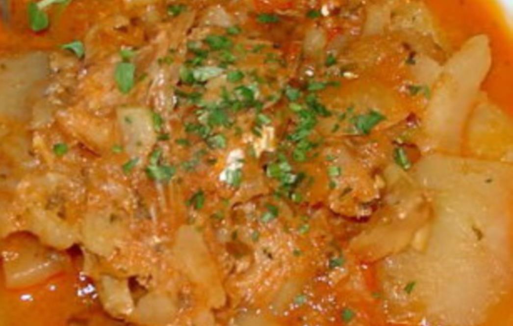 RECEPT DANA: Bakalar u umaku od rajčice i luka 