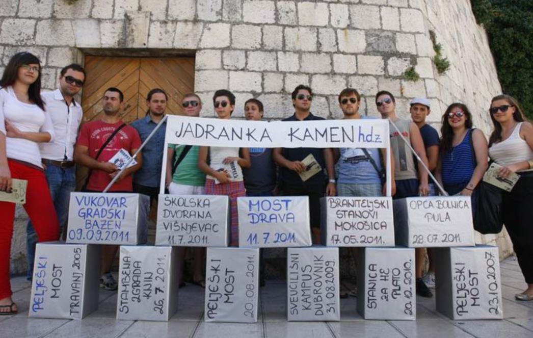 Pelješki most u Marmontovoj ulici (FOTO)