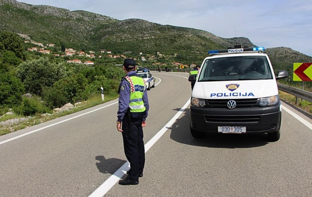 DOBIO KAZNU OD 20 TISUĆA KUNA Na Brgatu pijan vozio moped