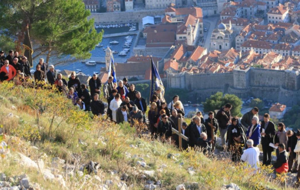 Povodom Dana branitelja: Blagoslov postaja križnog puta na Srđu