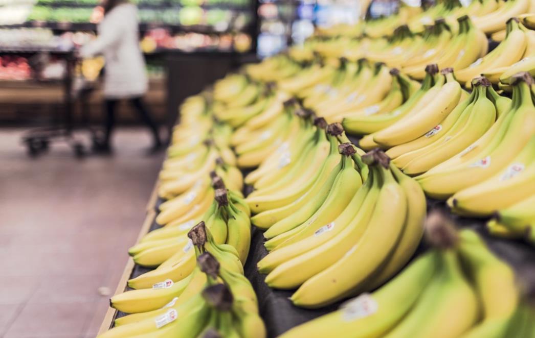 NALJEPNICE NA VOĆU   Najčešće su na bananama, a evo što znače