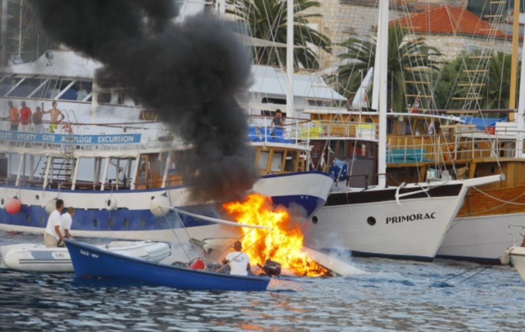 Hvar: Eksplodirao gliser, vlasnik prebačen u splitsku bolnicu
