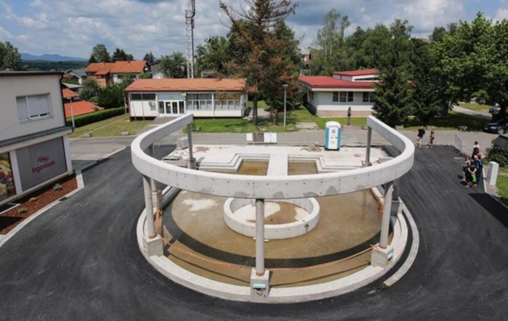 SPORAN IZGLED HDZ-ov načelnik u Zagorju novcem EU-a gradi fontanu u oblika slova 'U'