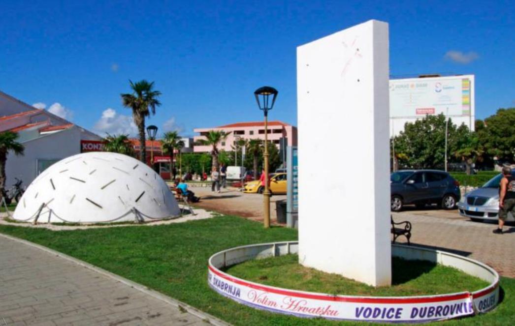 PRVI U HRVATSKOJ: U nedjelju se otvara spomenik žrtvama komunizma u Vodicama