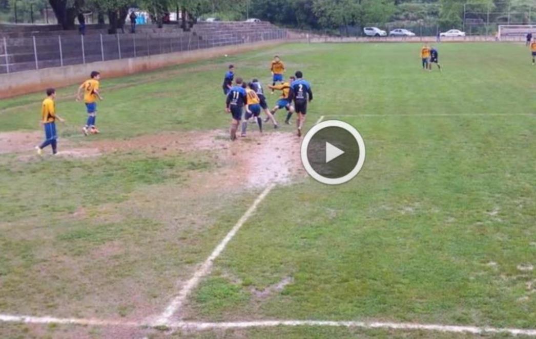 MALO JE REĆI SRAMOTA! Gradonačelniče, da vaš sin ima 14 godina u ovakvim uvjetima bi igrao nogomet! /VIDEO/
