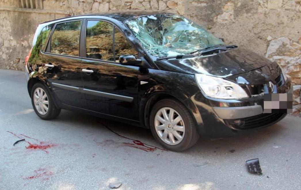 TEŠKA PROMETNA NESREĆA U DUBROVNIKU: Motociklom se zabio u automobil, teže stradao mladi suvozač! (FOTO)