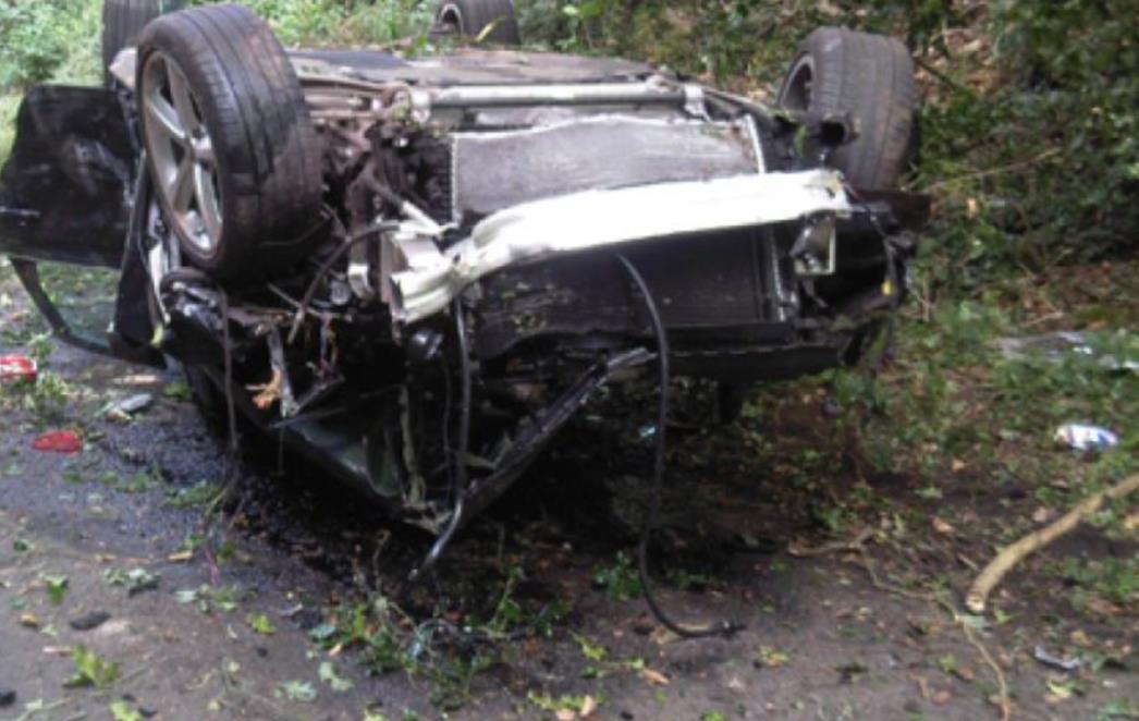 PROMETNA NESREĆA U ZATONU: Automobil se prevrnuo na krov, dvije osobe ozlijeđene!