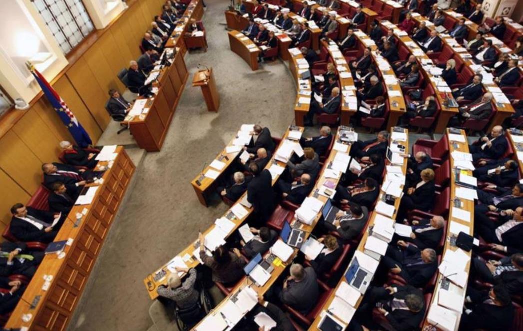 JADNA ZEMLJO: Za ovih 28 ljudi nikad niste čuli, a koštali su 42.000 kuna mjesečno!