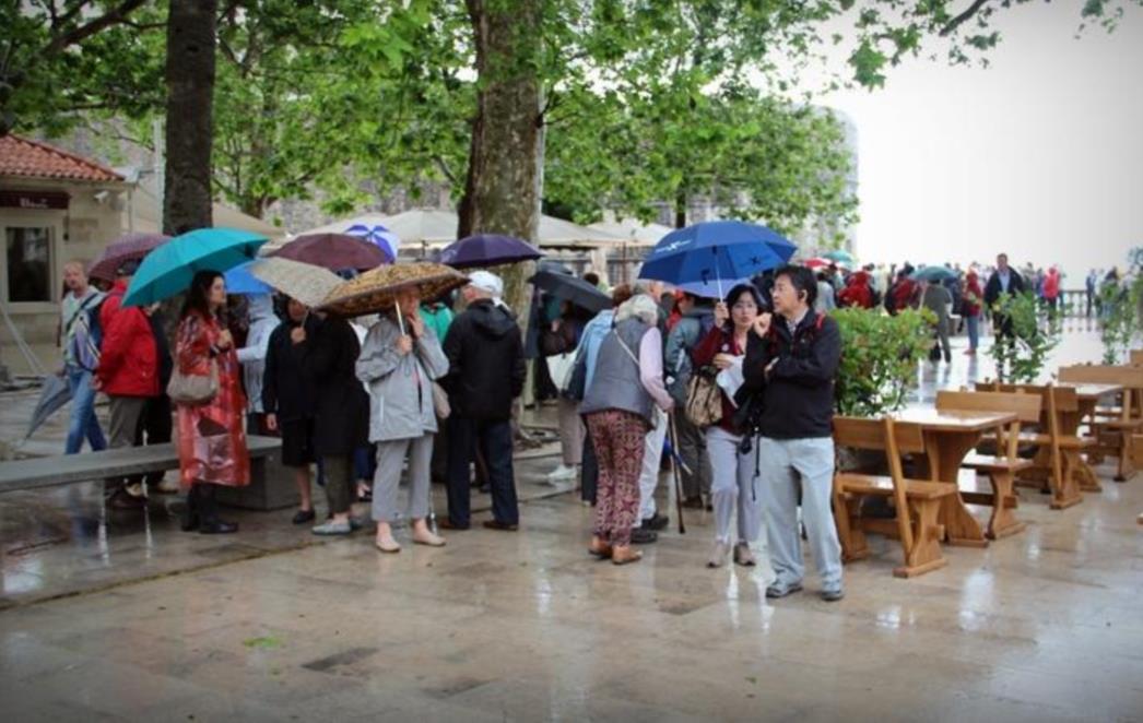 Turizmu prijeti debakl, hotelijeri u panici